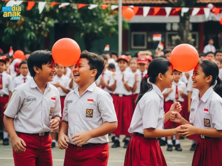 Anak-anak sekolah dasar sedang mengikuti lomba balon sambil tertawa ceria dalam perayaan HUT Kemerdekaan RI di sekolah.